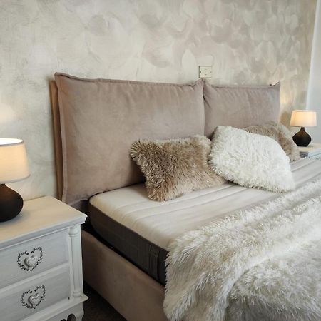 Appartamento Vicino Al Mare Con Parcheggio Riva Ligure Ngoại thất bức ảnh