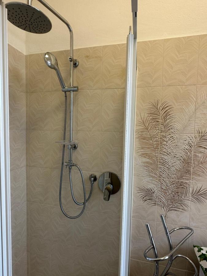Appartamento Vicino Al Mare Con Parcheggio Riva Ligure Ngoại thất bức ảnh