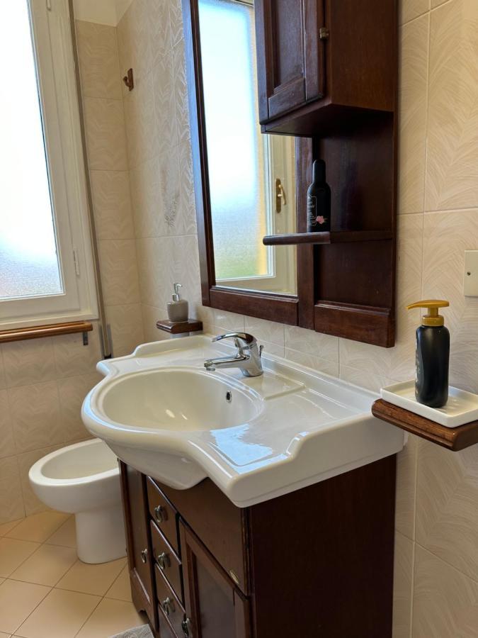 Appartamento Vicino Al Mare Con Parcheggio Riva Ligure Ngoại thất bức ảnh
